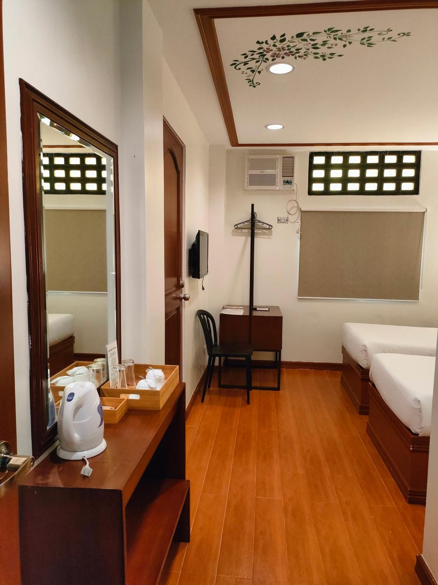 Lavie Hotel Vigan Esterno foto