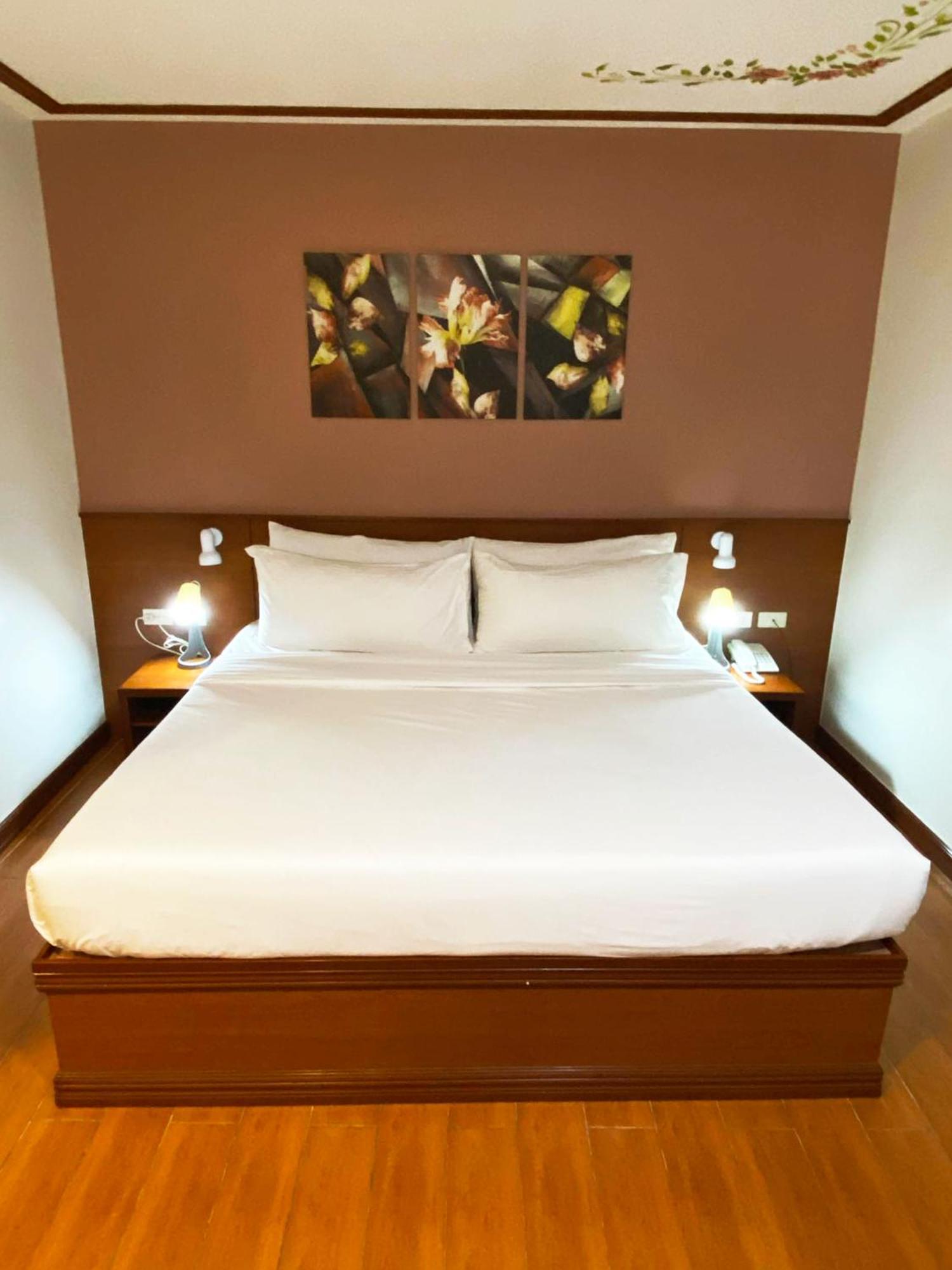 Lavie Hotel Vigan Esterno foto